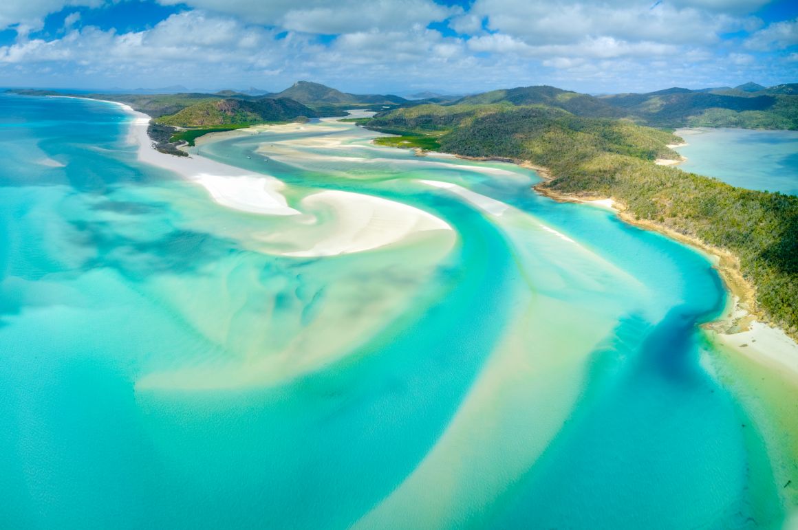 Pláž Whitehaven Beach v Austrálii